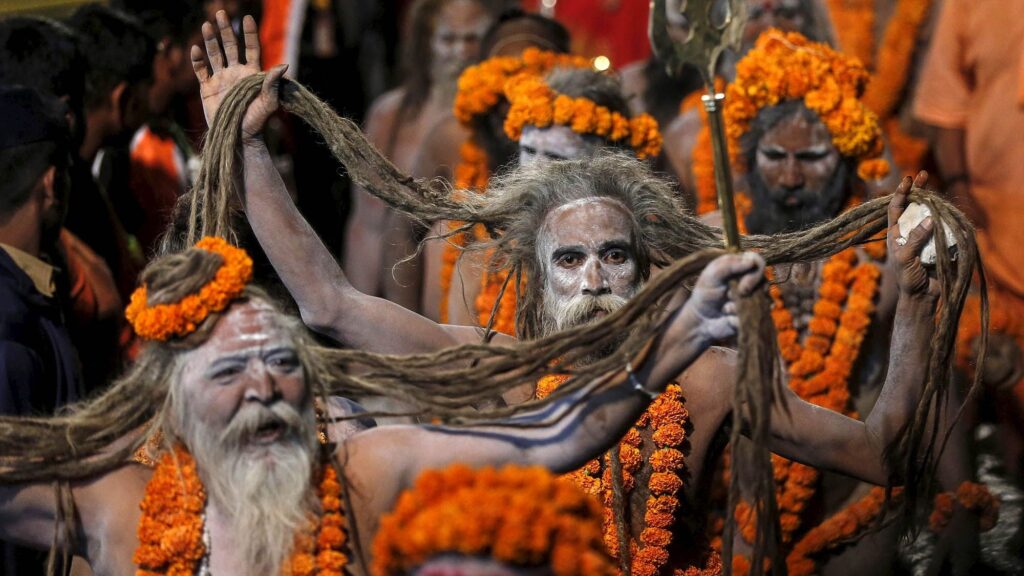 naga-baba au Kumbh mela en Inde